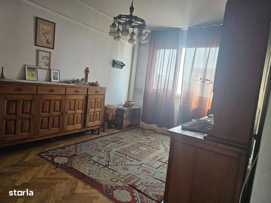 Apartament cu 4 camere, ultracentral Iasi, langa Palat