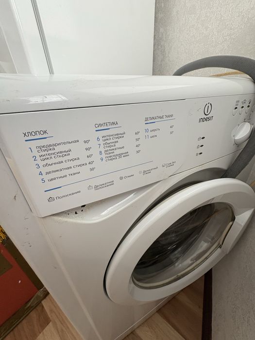 Продам стиральную машинку