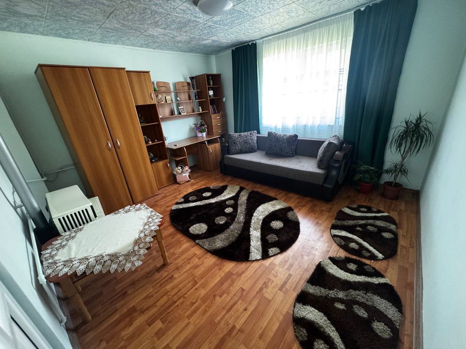 De vanzare in Tritenii-Hotar  Casa 161 mp + Teren 26,70 ar