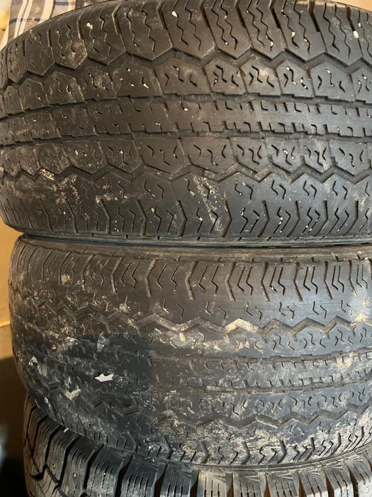 Продам 2 баллона летней резины