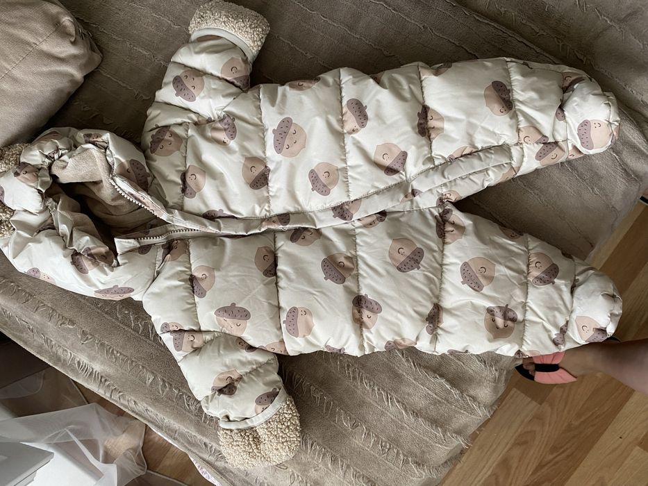 Продам новый детский зимний комбинезон 68 размер