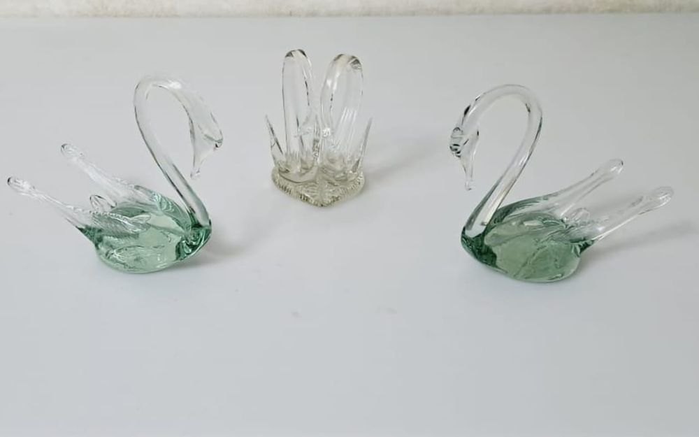 Лебеди цветное стекло