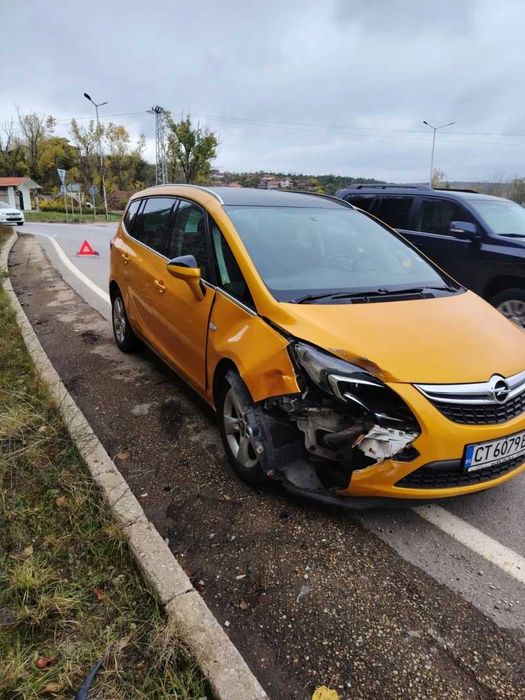 Опел Зафира С 1.6 CNG Turbo на части