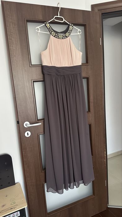 Vand rochie ocazie