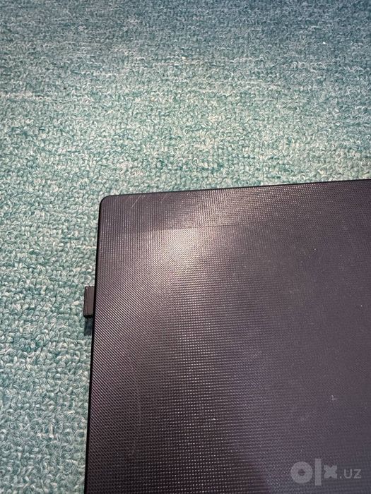 Lenovo noutbuk sotiladi