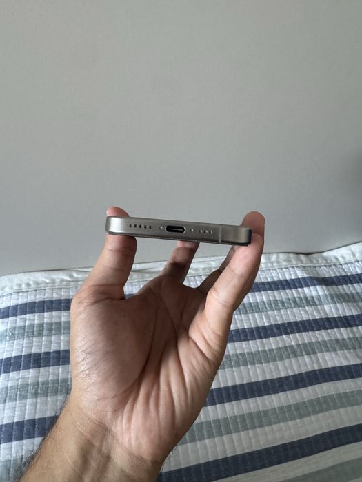 Iphone 15 pro 128gd