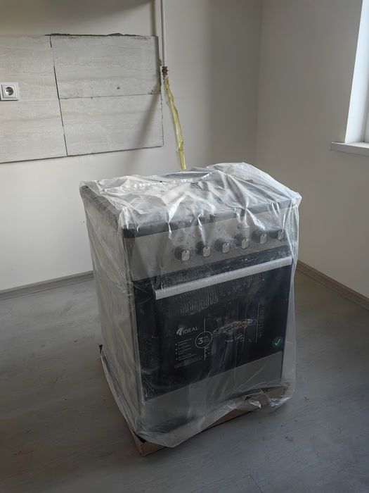 Продам газовую плиту