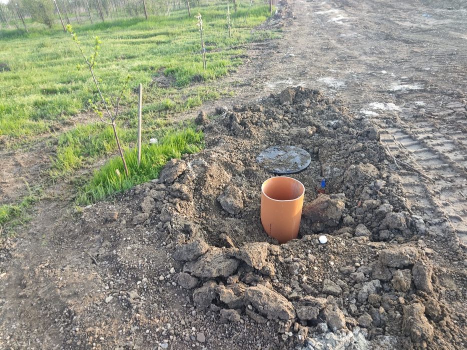 Vând teren 1000 mp (920 mp utili ) Utilități pe parcela