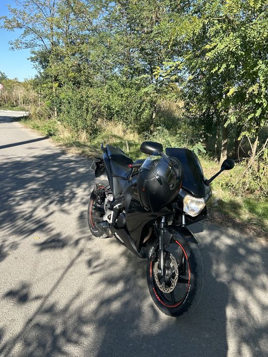 Vand motocicleta honda cbr 125