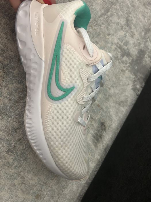 Дамски маратонки