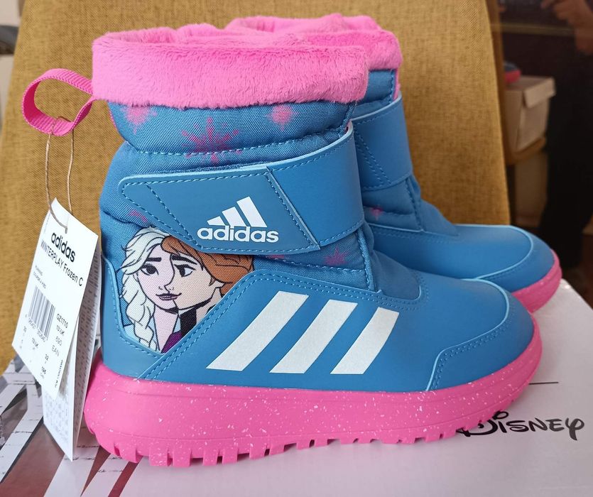 Нови ADIDAS зимни ботуши, 32 номер.