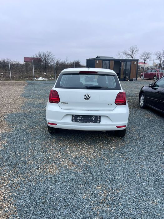 VW POLO, AN 2015