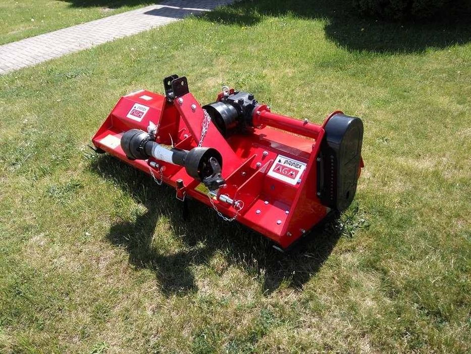 Tocatoare resturi vegetale tractor