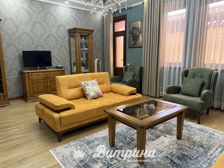 Трёхкомнатный дом, с ремонтом отличная локация