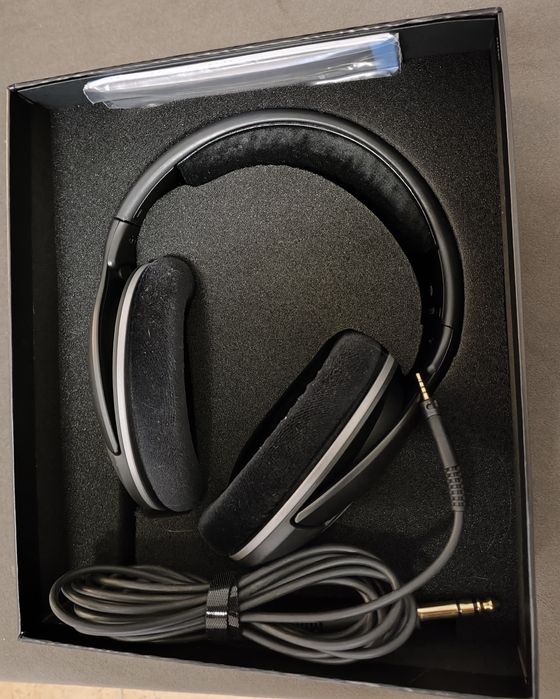 Vând căsti Sennheiser noi