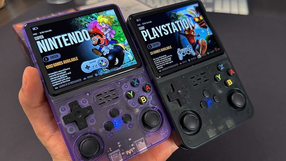 Consola portabila R36S 64 GB/128 GB noua plina cu jocuri retro