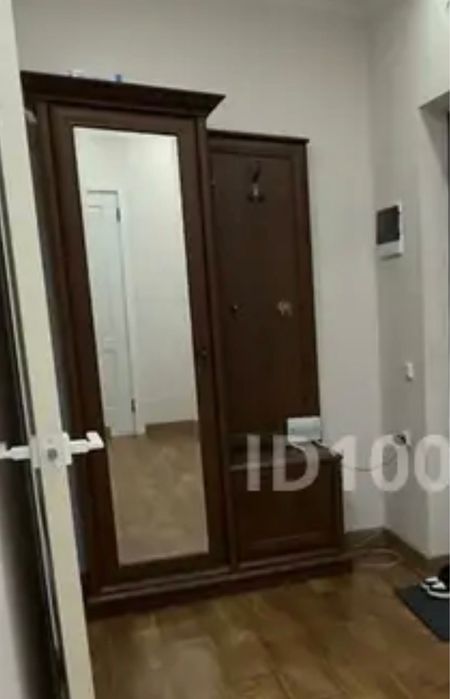 Прихожка коричневый