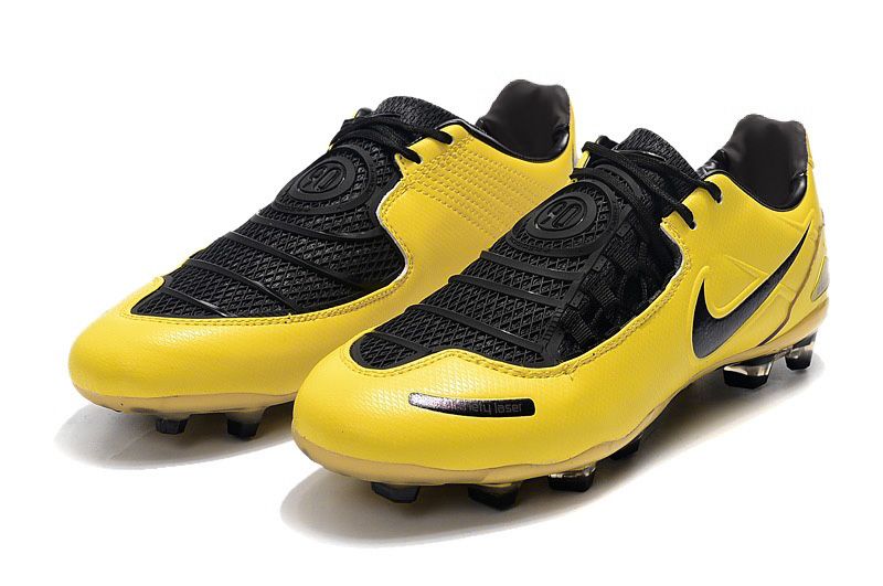 Бутсы Nike T90
