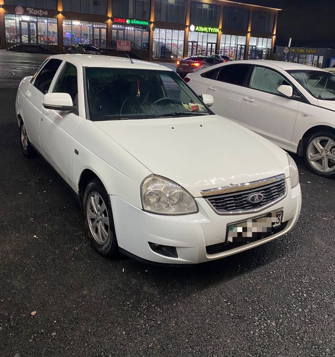 Срочно ! Приора 2013 г.