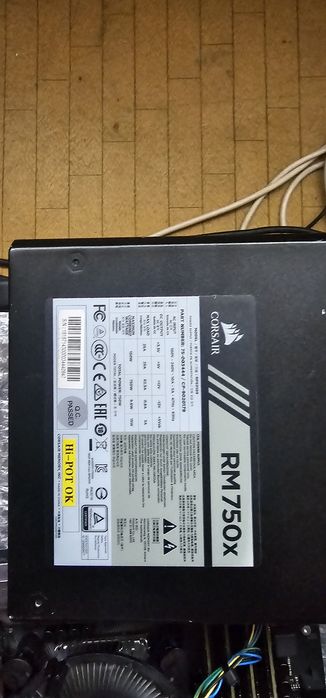 Sursa Corsair RMx Series RM750x 2018, 80+ Gold, 750W la 350 ron