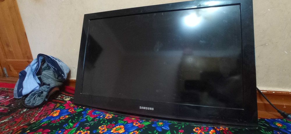 Samsung Smart tv (на Запчасти)