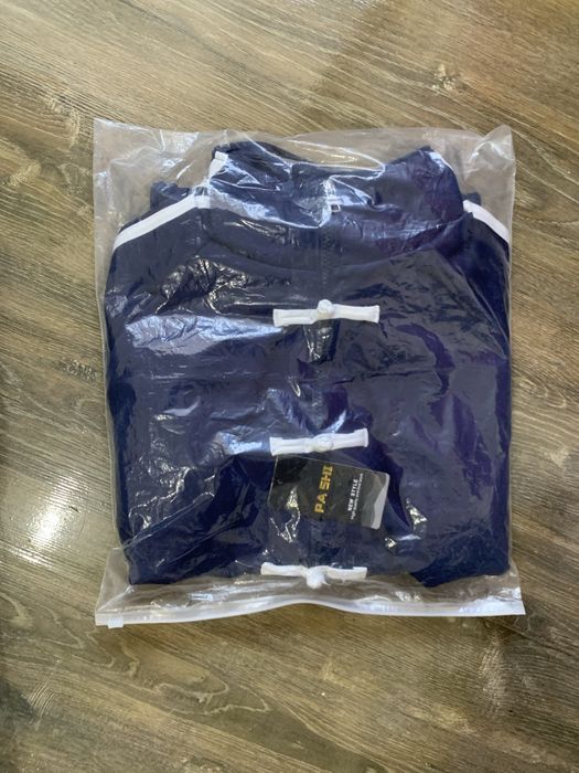 Бомбер новый в упаковке