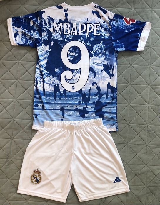 Детски Футболни Екипи на Мбапе Mbappe Реал Мадрид Real Madrid
