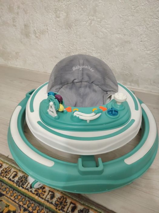 Детские ходунки babywalker