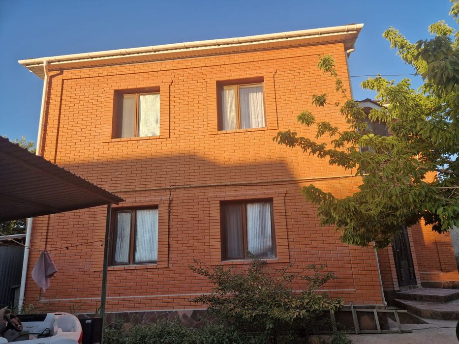 Продается дом в центре города