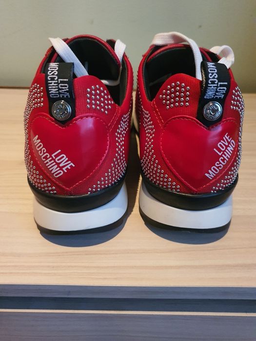 Уникални Love Moschino маратонки