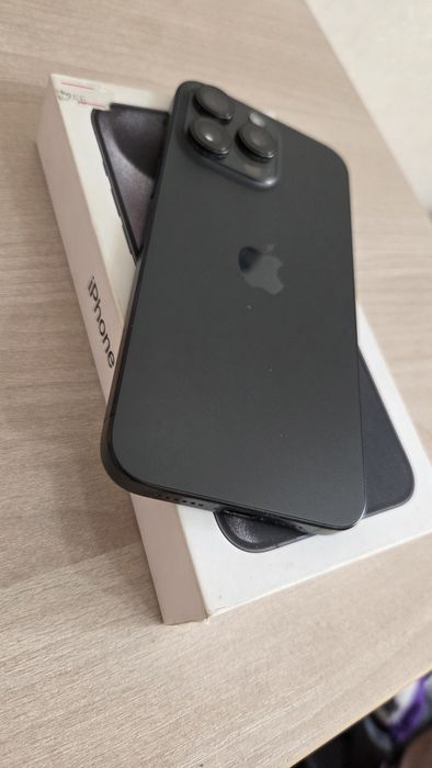 Продам айфон 15 pro max 256 gb