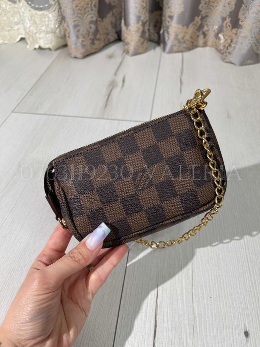 Geanta Mini Louis Vuitton - Pochette Accesoires