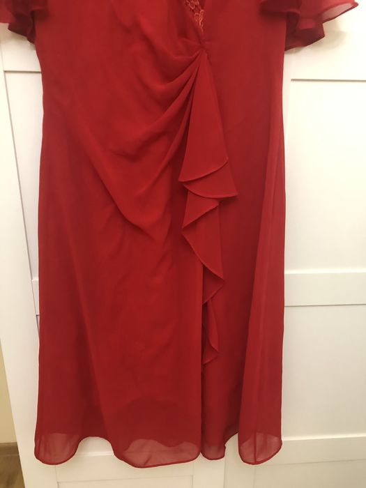 Продаю нарядное платье