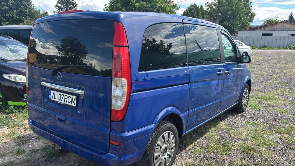 Vând Mercedes vito