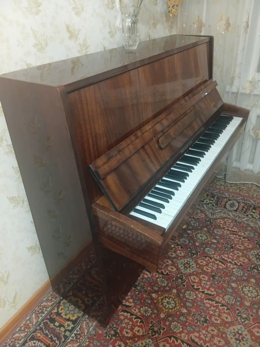 Продажа музыкальных инструментов