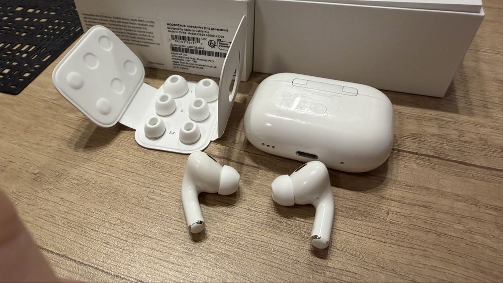 Airpods Pro 2 gen - оригинални слушалки
