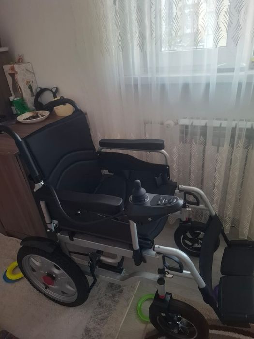 Инвалидная коляска