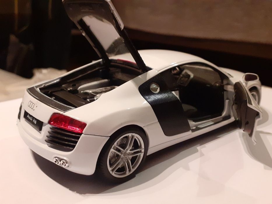 Machete 1/24 - Ford Mustang, Audi R8 Welly, Lamborghini