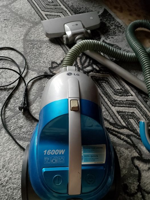 Пылесос LG отличный