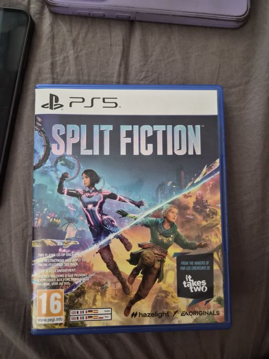 Продам игру на ps5 Split fiction