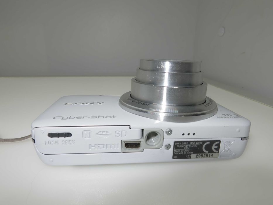 SONY Cyber-shot DSC-WX80 компактен фотоапарат дигитална камера FULL-HD