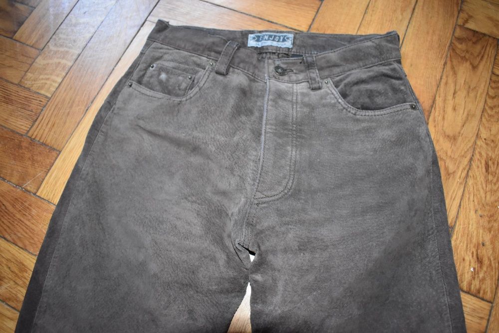 Pantaloni dama din piele intoarsa