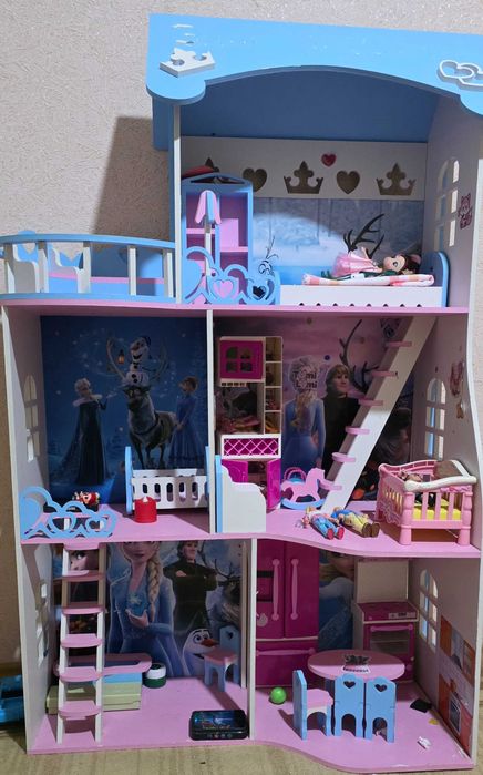 Игрушечный домик для девочек