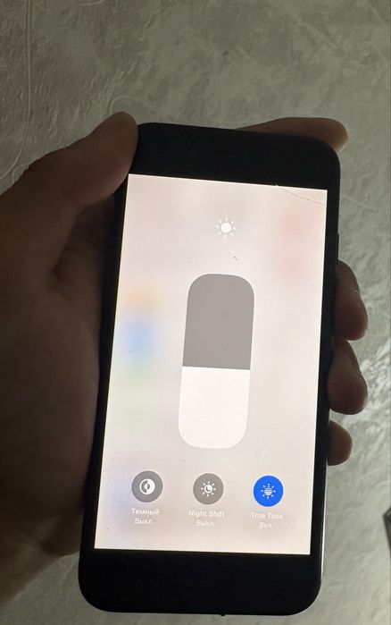 Продаю iPhone SE 2020, 64 ГБ, чёрный.