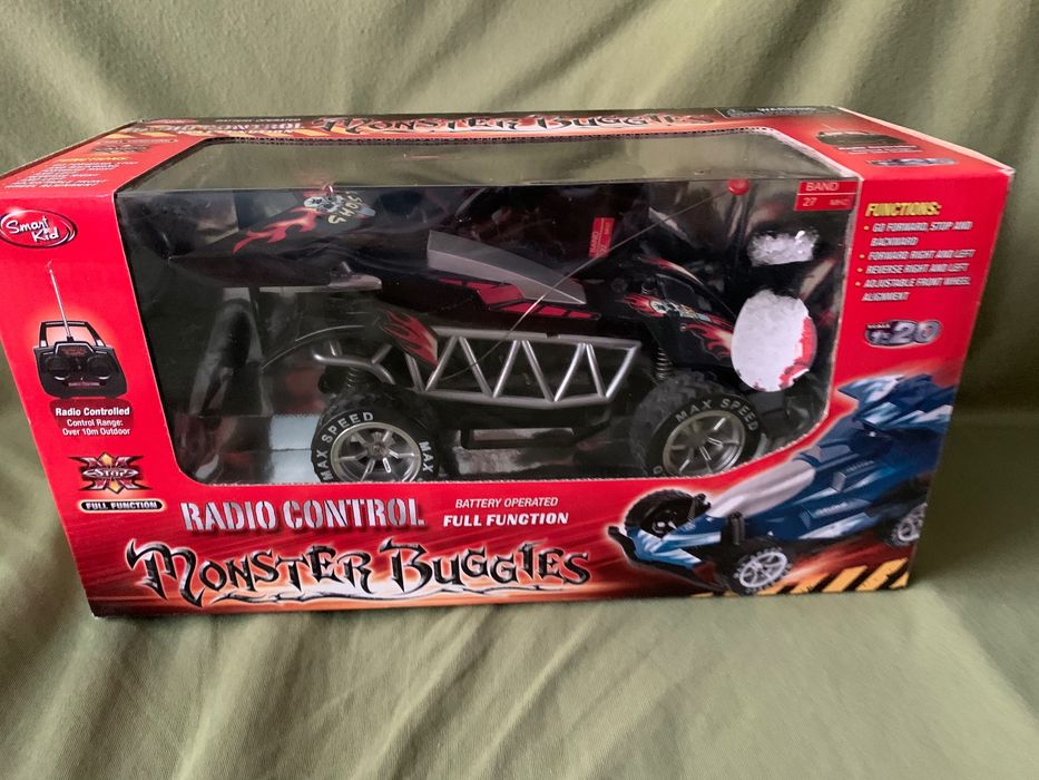 Кола с дистанционно управление Monster Buggies