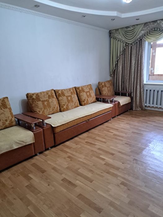 ПРОДАМ 5 комнатную квартиру