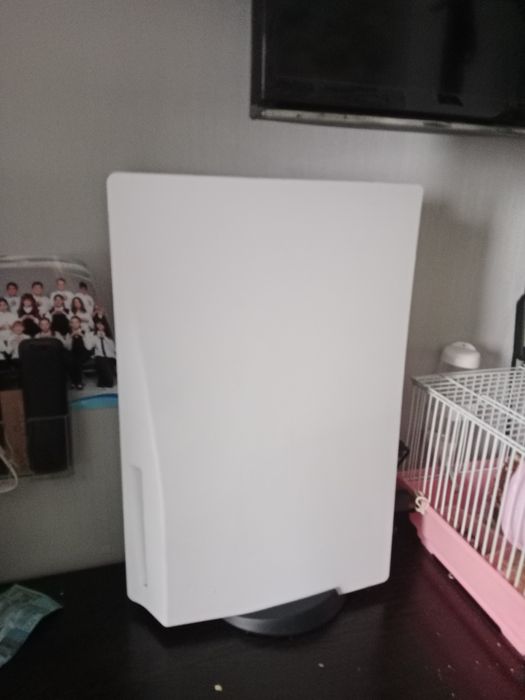 Продам плейстейшен 5