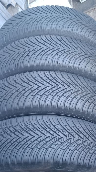 215/70/16 Vredestein Дот 0823