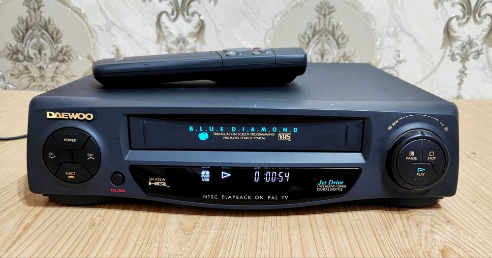 Видеомагнитафон Daewoo DV-F34W