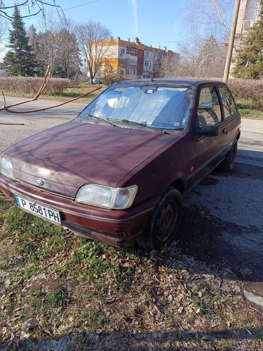 Форд фиеста 1,3i